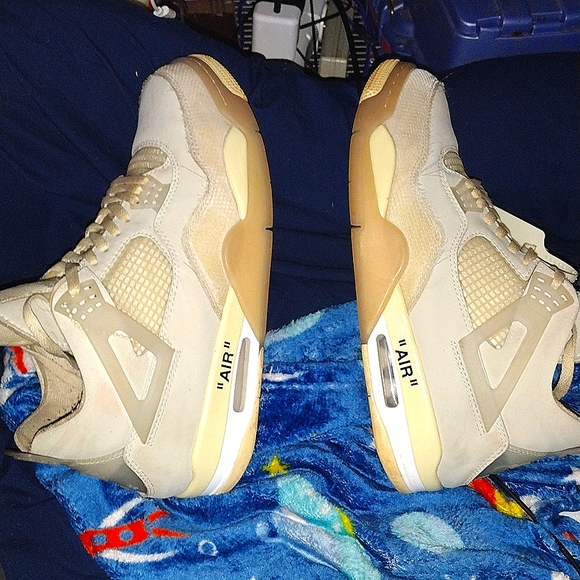 Michael Jordan   4 retro - Picture 1 of 4